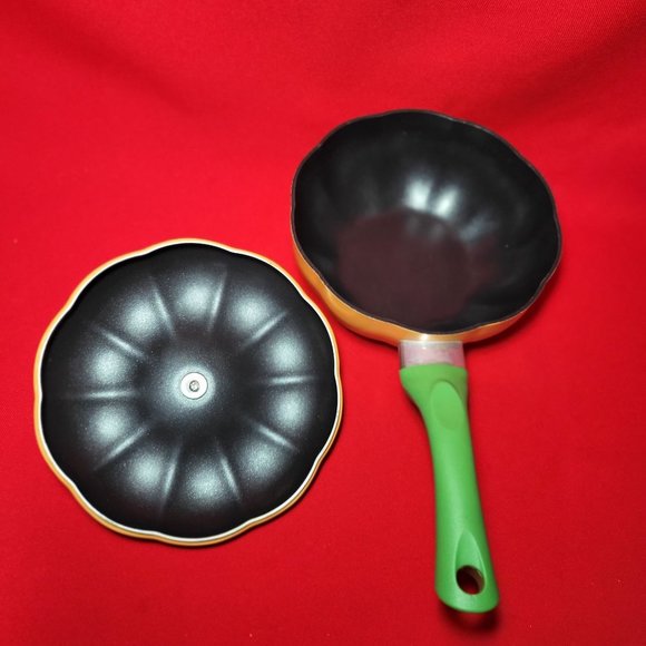 Nonstick Pumpkin Pan with Lid Aluminum Steel Saucepan Induction Cookware - Picture 4 of 10